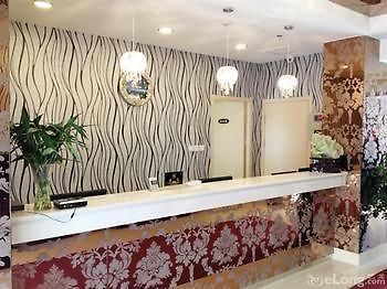 Urban 118 Hotel Далиен Екстериор снимка